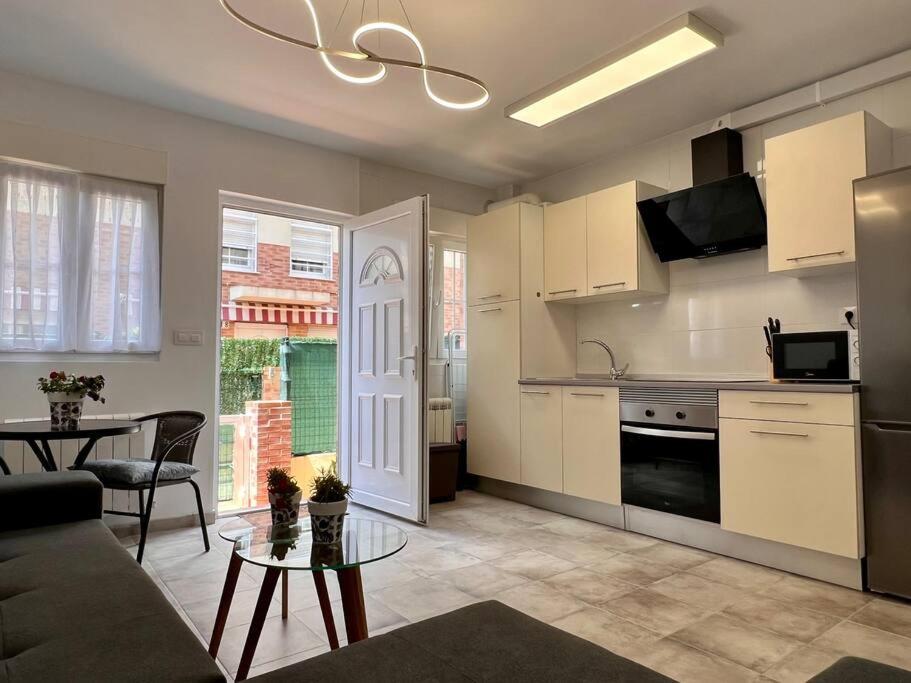 Acogedor En Appartement Parbayon